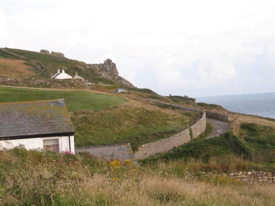 Day 5 dawn walk to botallack   cottages